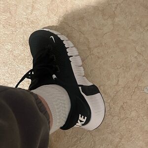 Nike Metcon 4 Black and White